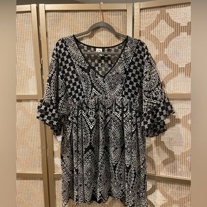 Akemi & Kin Brooke Black Eyelet Flowy Boho Dress, size 2 petite